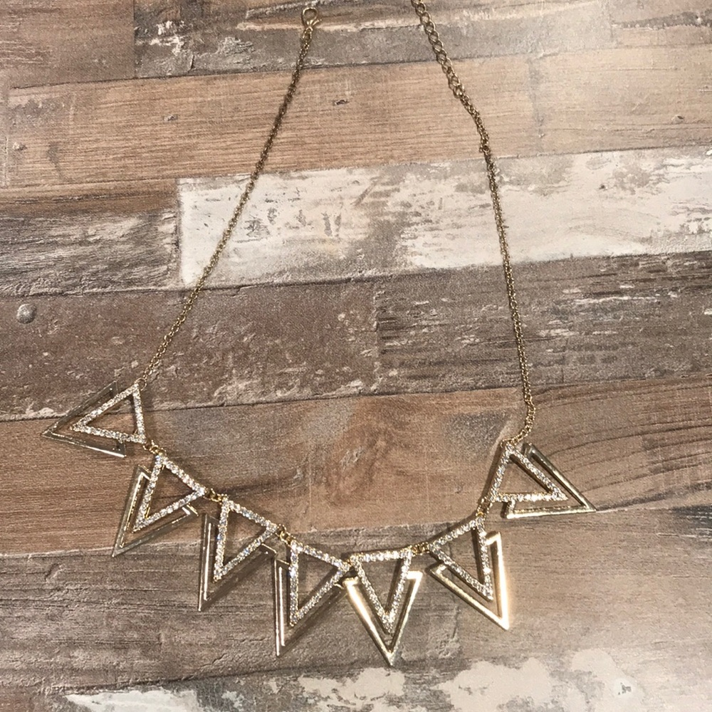 Women’s necklace